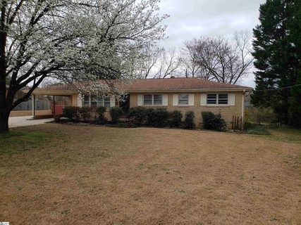6 Claxton Drive