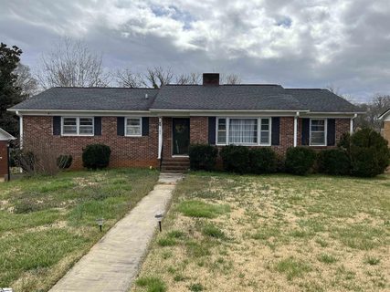 183 Stribling Circle sold home in Vanderbilt Hills, Spartanburg, SC