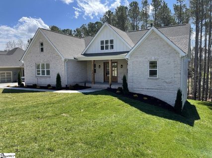 9 Graywood Court