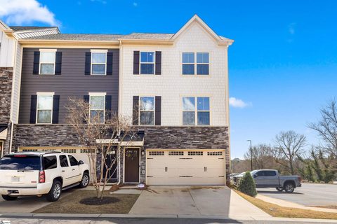 Previously sold for $440,000