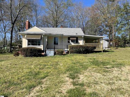 2 Tiffany Drive sold home in Cardinal Park, Taylors, SC