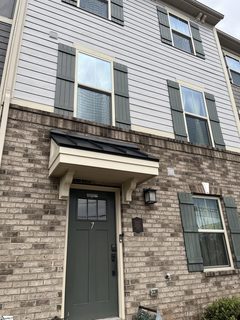 7 Itasca Drive