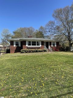 103 Robin Hood Road