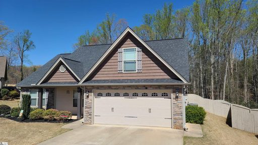 Homes in Glen Lake, Boiling Springs