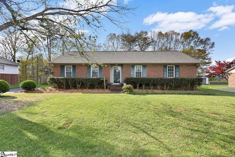 16 Berea Forest Circle sold home in Berea Forest, Greenville, SC