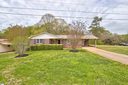 211 Uneeda Drive sold home in Greenville, SC