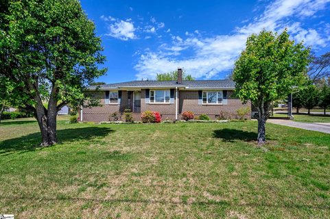 105 Hillside Drive