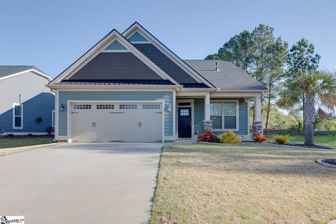 31 Bishop Lake Way