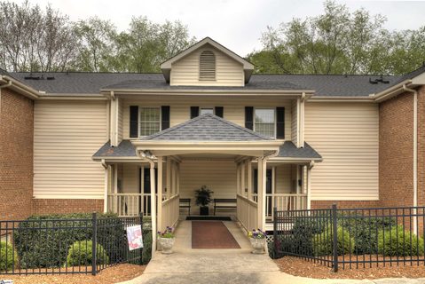 101 Swansgate Place