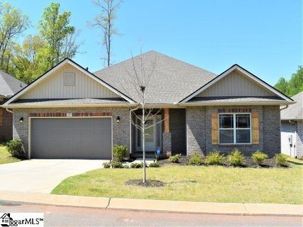 307 Beaver Lodge Way