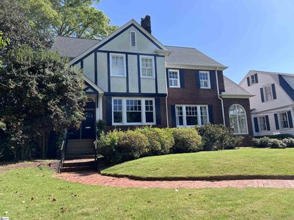 105 E Prentiss Avenue