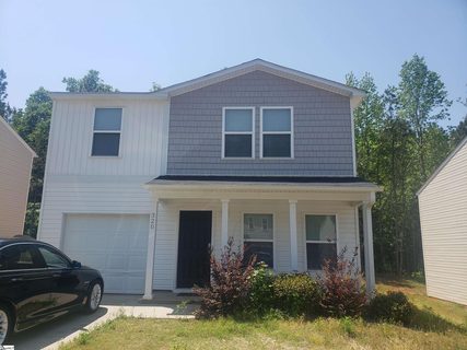 320 Cedar Ridge