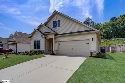 957 Deepwood Court