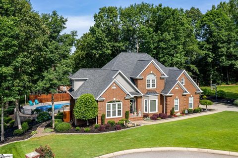 Previously sold for $725,000