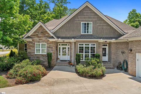 113 Waltzing Vine Lane