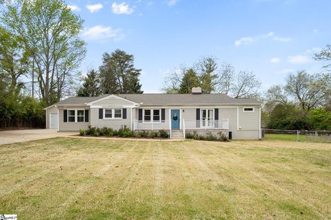 3 Wendover Drive