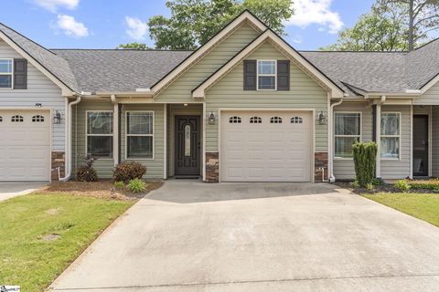 552 Wesberry Circle