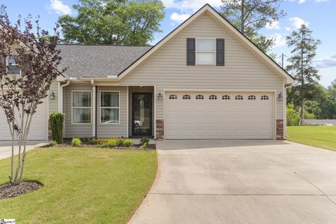 550 Wesberry Circle