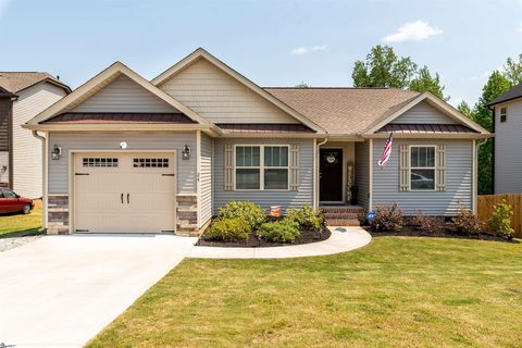 24 Kendals Lane sold home in Trailside At Garrett, Fountain Inn, SC