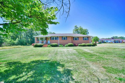 16 Sulphur Springs Drive sold home in Riverdale Acres, Greenville, SC