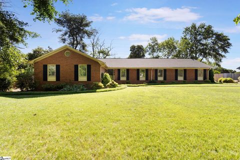 10 Westchester Road sold home in Pilgrims Point, Greenville, SC