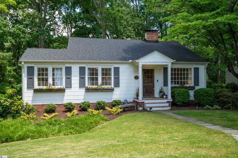 224 E Augusta Place