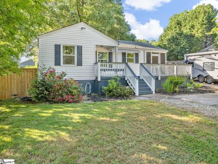 112 Columbia Circle