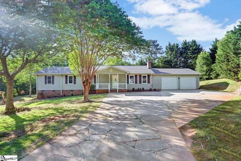104 Maple Court sold home in Heatherwood, Easley, SC