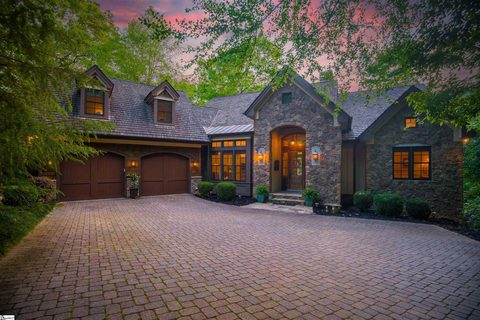 108 White Magnolia Way
