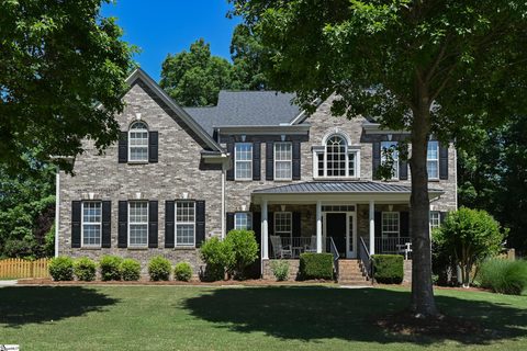 327 Selden Way