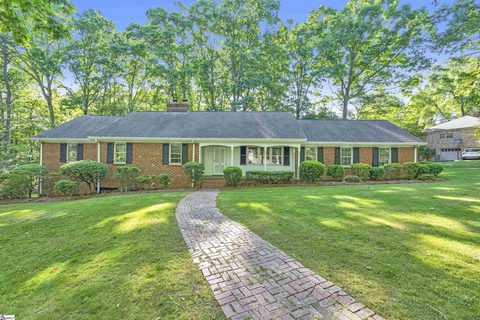 10 Broadmoor Drive sold home in Lake Forest Heights, Greenville, SC