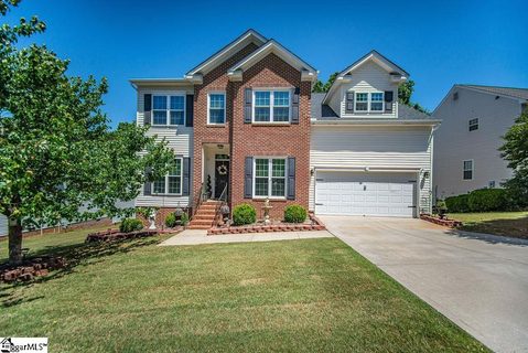 204 Woodvine Way