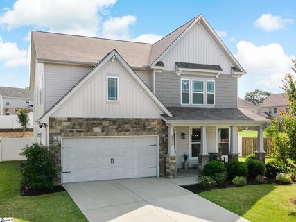 913 Deephallow Place
