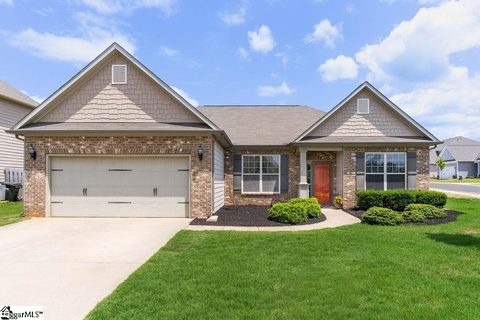 113 Moonlit Drive