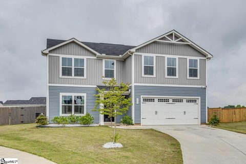 909 Hattie Lane