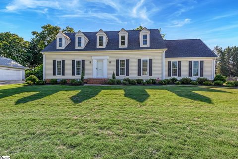 105 Foxhound Road