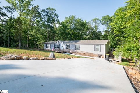142 Sir Lancelot Drive sold manufactured home in Camelot Court, Piedmont, SC