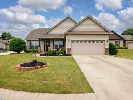 1 Redwolf Lane sold home in Kaledon Acres, Taylors, SC
