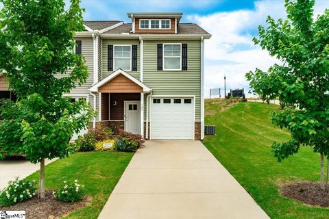 104 Valley Creek Drive sold townhome in The Townes At Valley Creek, Boiling Springs, SC