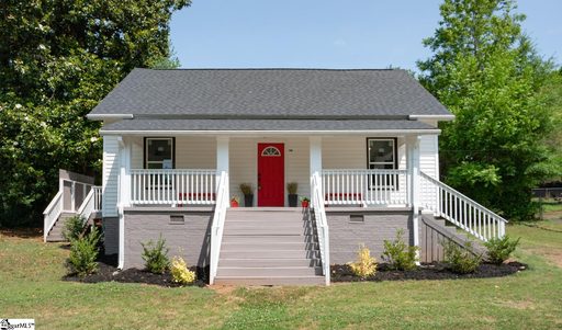 206 Woodside Circle