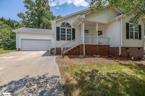 405 Golden Leaf Lane sold home in Maple Creek, Simpsonville, SC