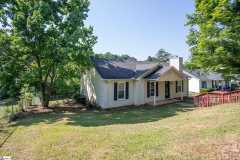 31 Shore Drive sold home in Lakewood On The Saluda, Greenville, SC