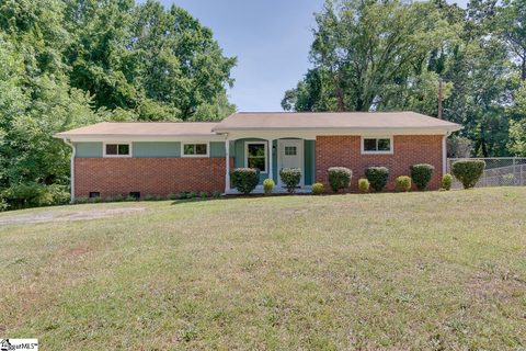 105 Westwood Drive