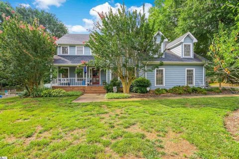 204 Chestnut Oaks Circle