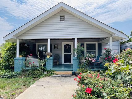 4 Perry Road