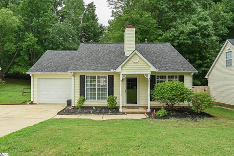 119 W Fall River Way