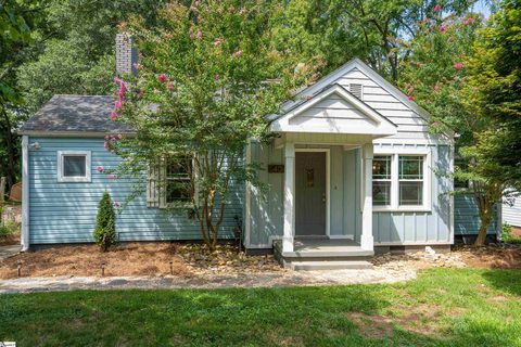 40 Briarcliff Drive