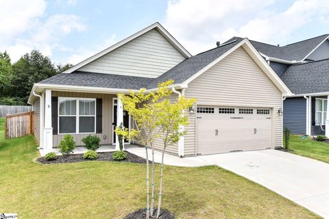6 Royal Pine Way
