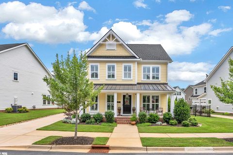 214 Algonquin Trail