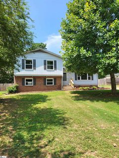 21 Tamwood Circle